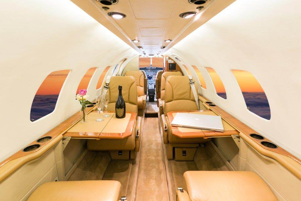 Light Jet - Citation Ultra: Interior | VelocityJets